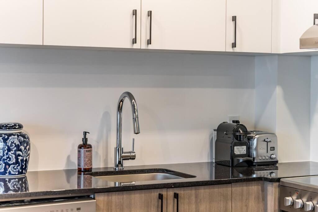 Appartement Initial / Fleuriste +parking / Centre-ville Qc