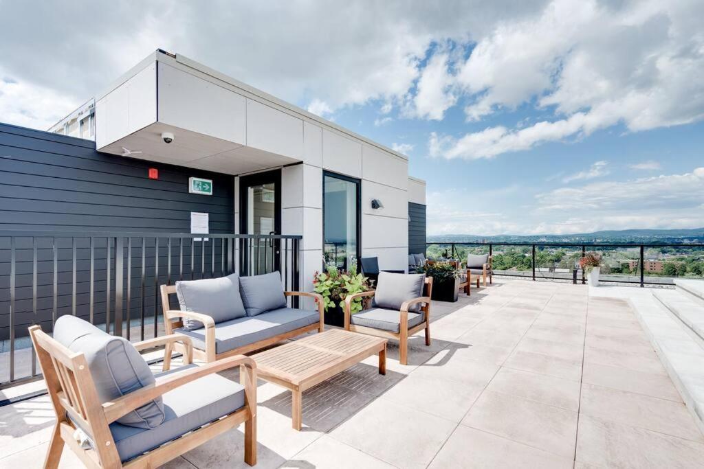 Appartement Initial / Fleuriste +parking / Centre-ville Qc *