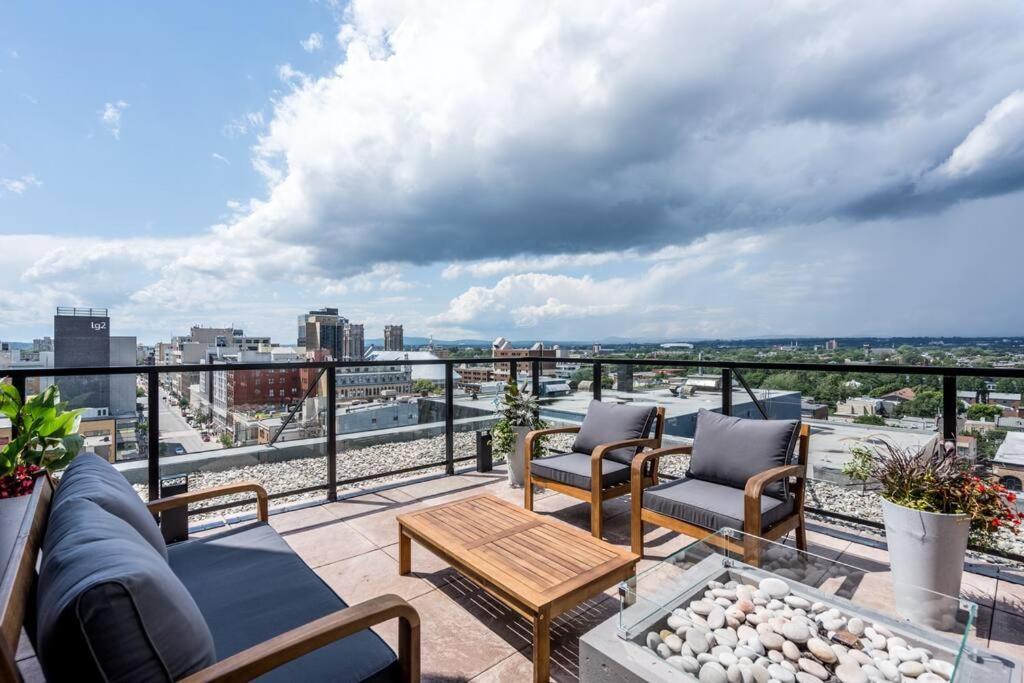 Appartement Initial / Fleuriste +parking / Centre-ville Qc