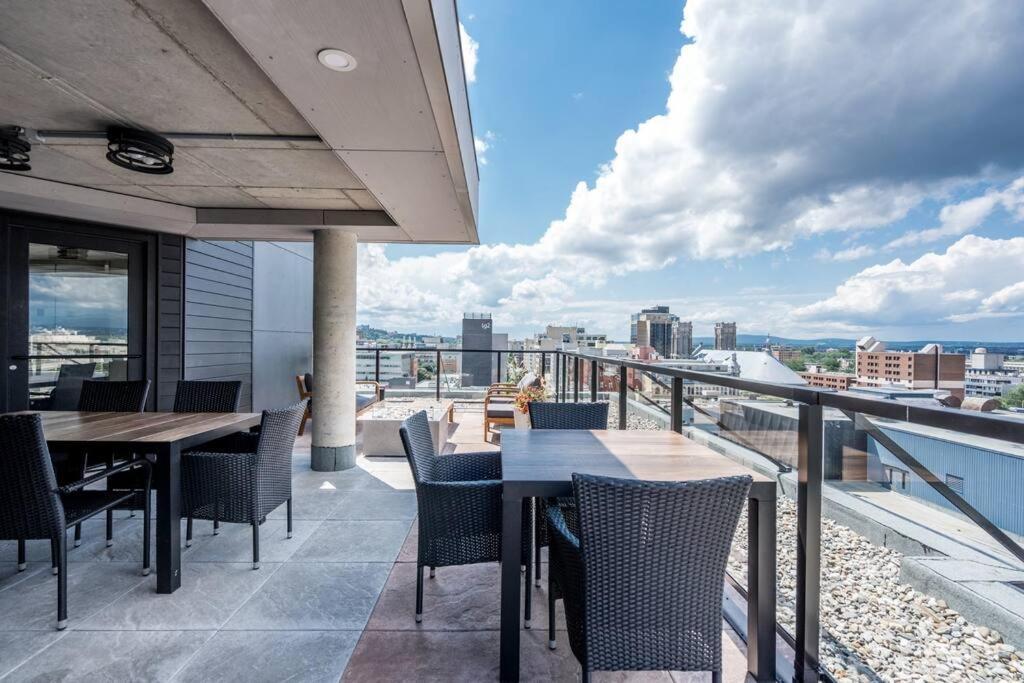 Appartement Initial / Fleuriste +parking / Centre-ville Qc *